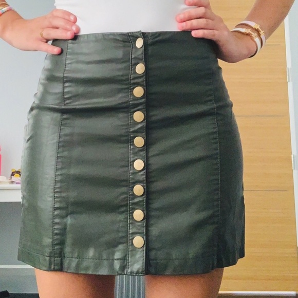 Forever 21 Dresses & Skirts - NWT Forever 21 Contemporary Vegan Leather Skirt